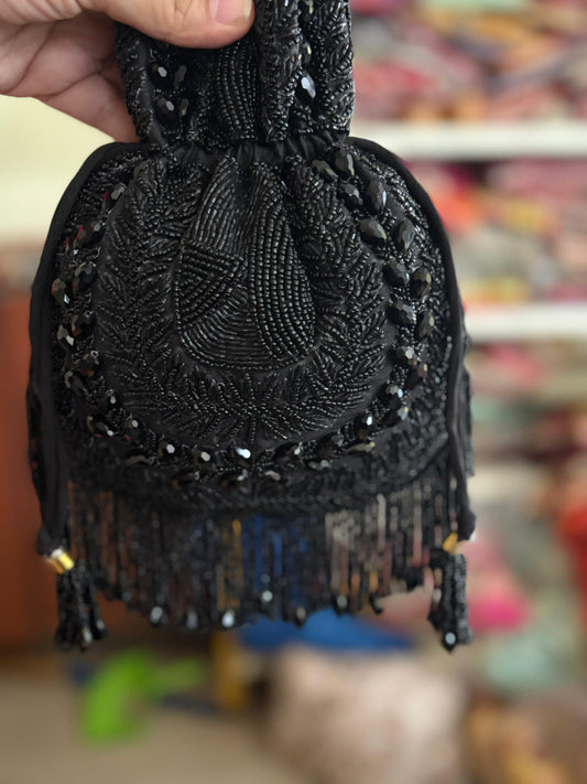 DP111 - Crystal Black Potli