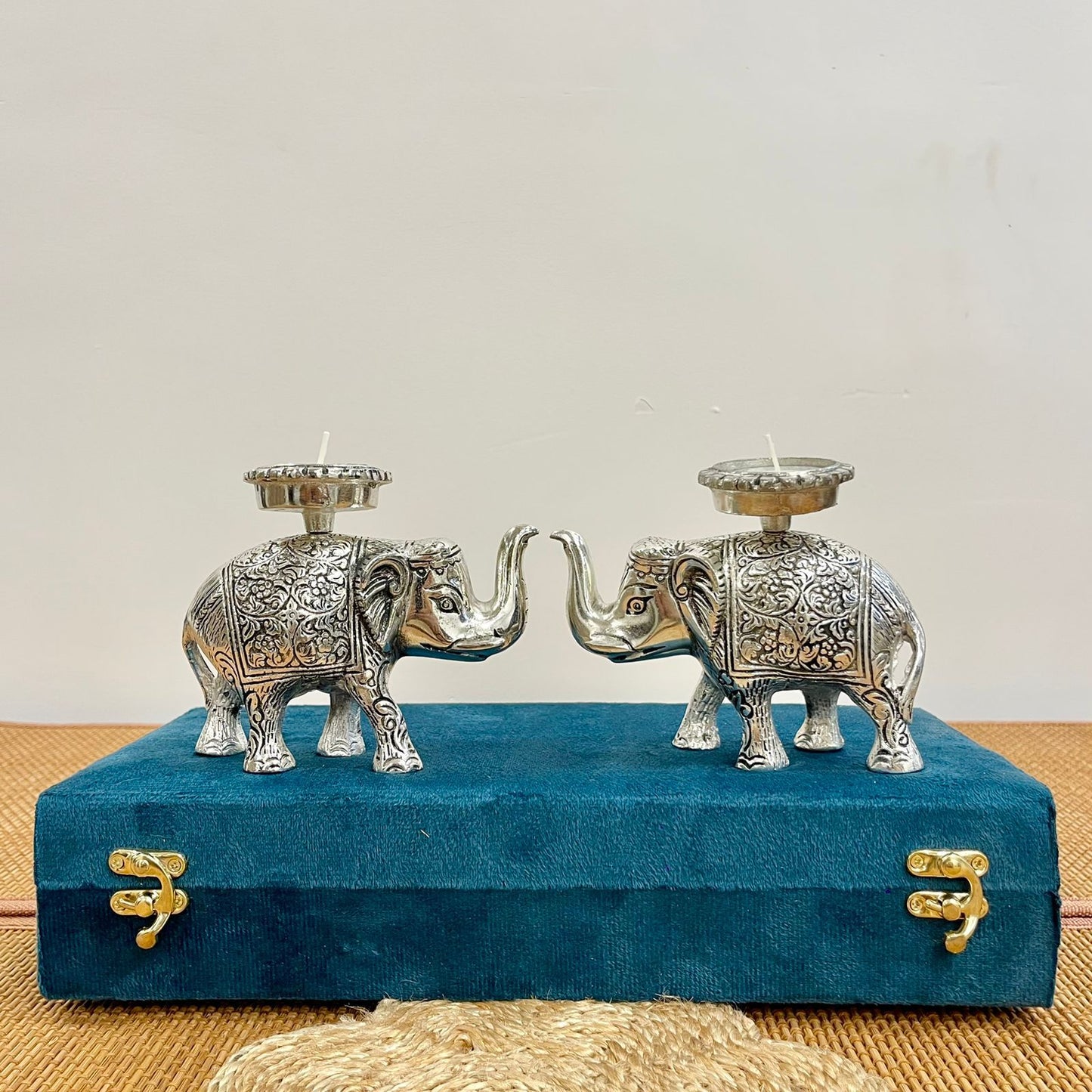 GS106 - Silver Plated Elephant with Tealight Holder