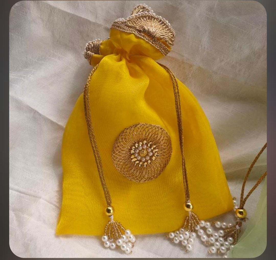 Organza Pastel Potli