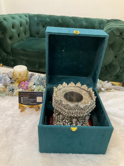 999 Silver Plated Tulsi Pot – Luxury Devotional Décor