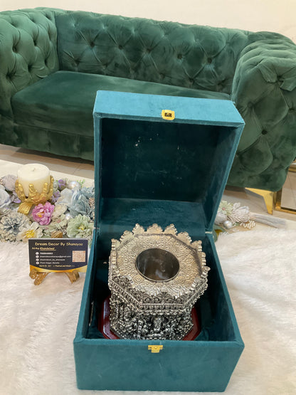 999 Silver Plated Tulsi Pot – Luxury Devotional Décor