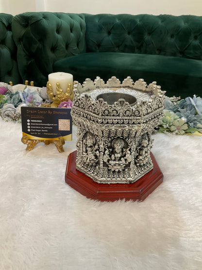 999 Silver Plated Tulsi Pot – Luxury Devotional Décor