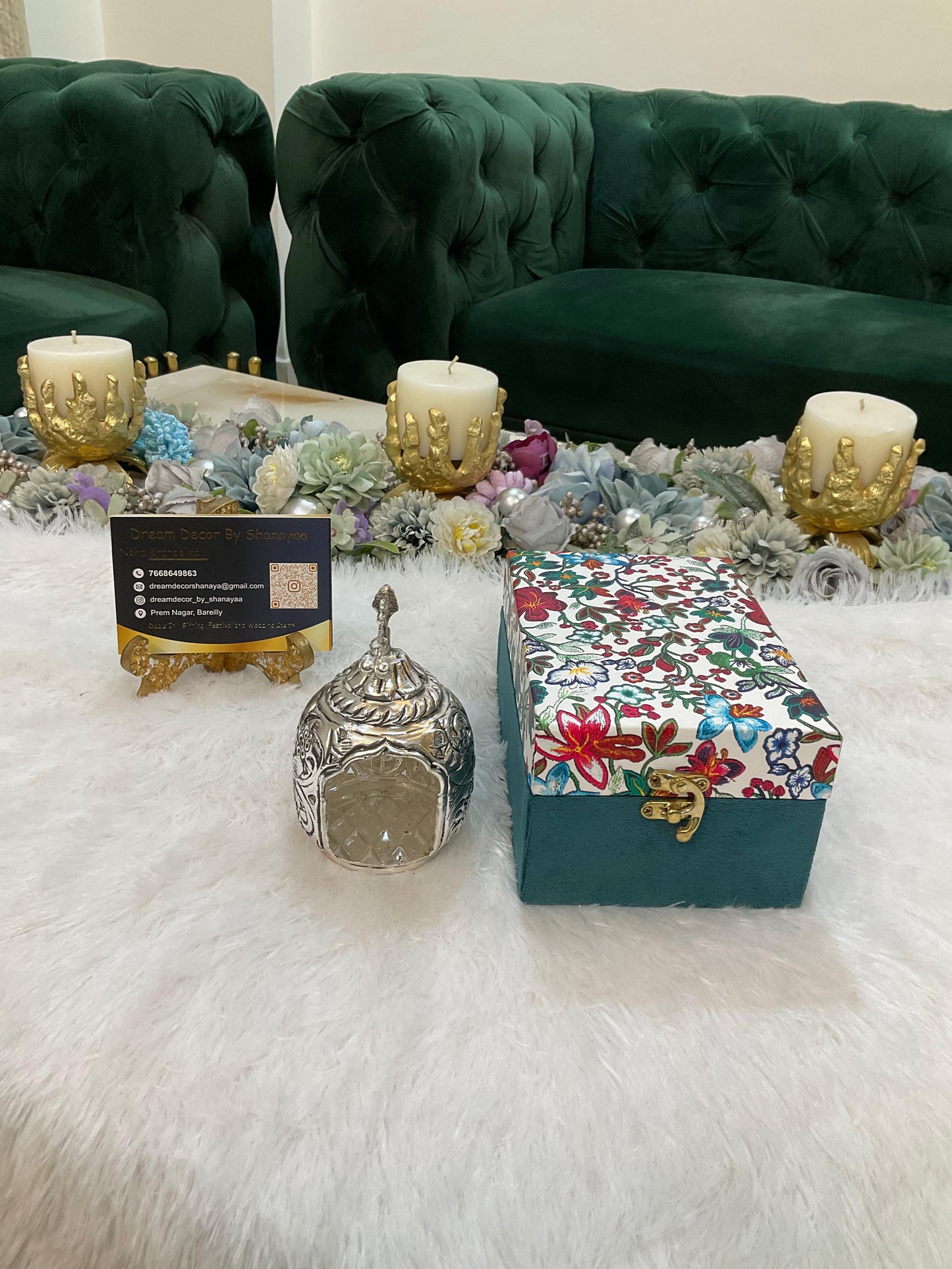 GS102 - Silver Plated Carving Work Tealight Holder