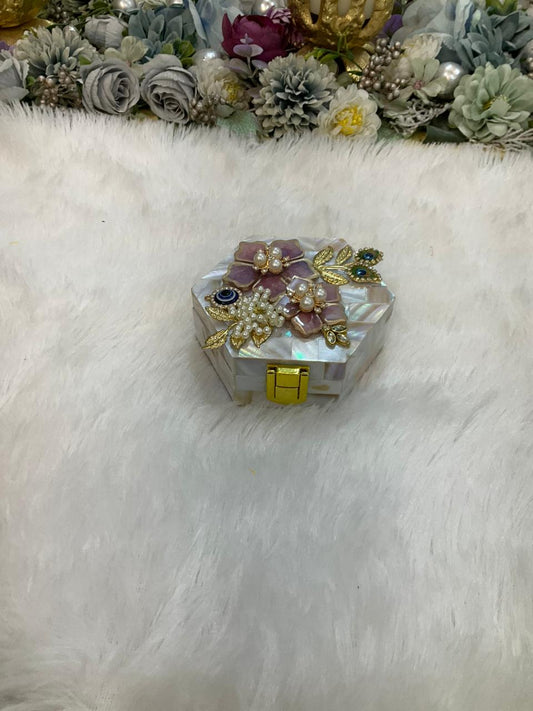 Mother of Pearl Coin Box – Hexagon