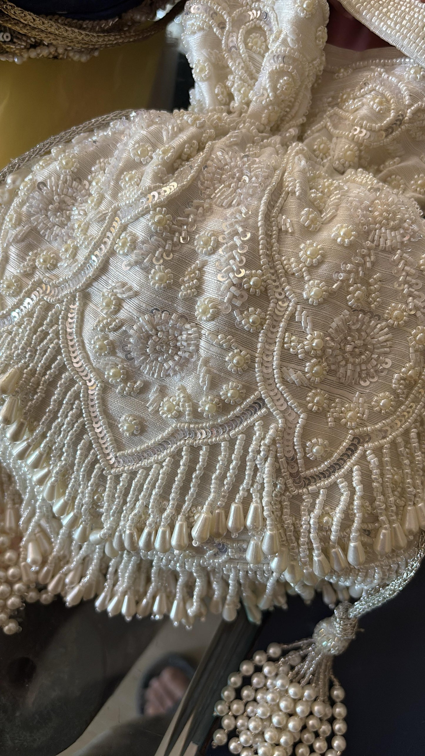 DP110 - Zoya in White – Premium Handcrafted Pearl Potli