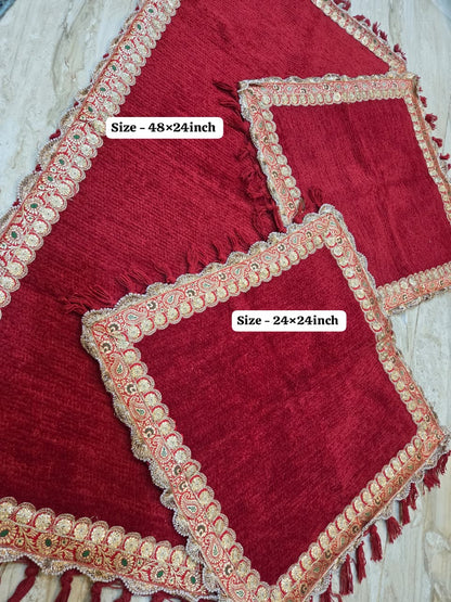 Puja Asan / Runner with Lace