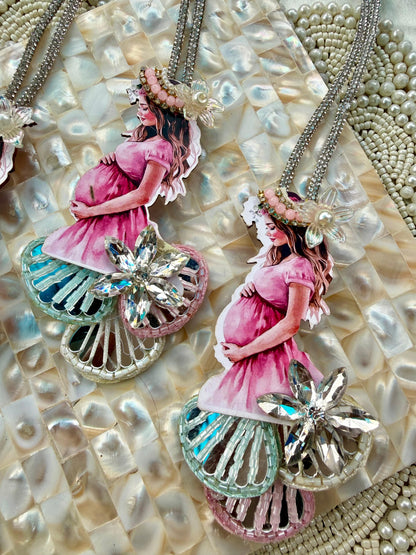 Mom-To-Be Rakhi
