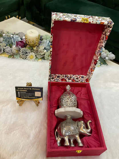 GS109 - Silver Plated Elephant with Tealight Holder