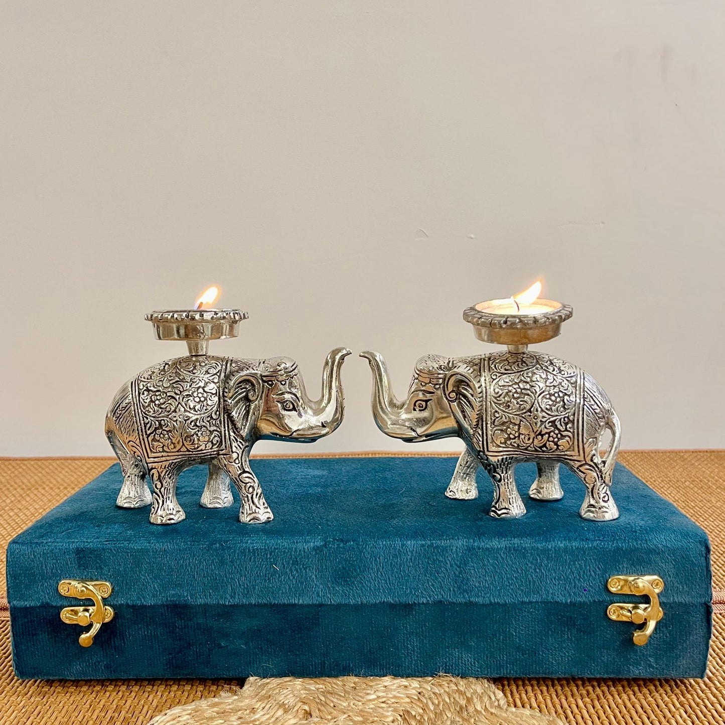 GS106 - Silver Plated Elephant with Tealight Holder