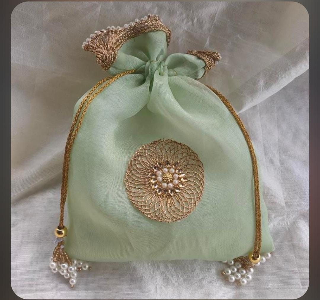 Organza Pastel Potli