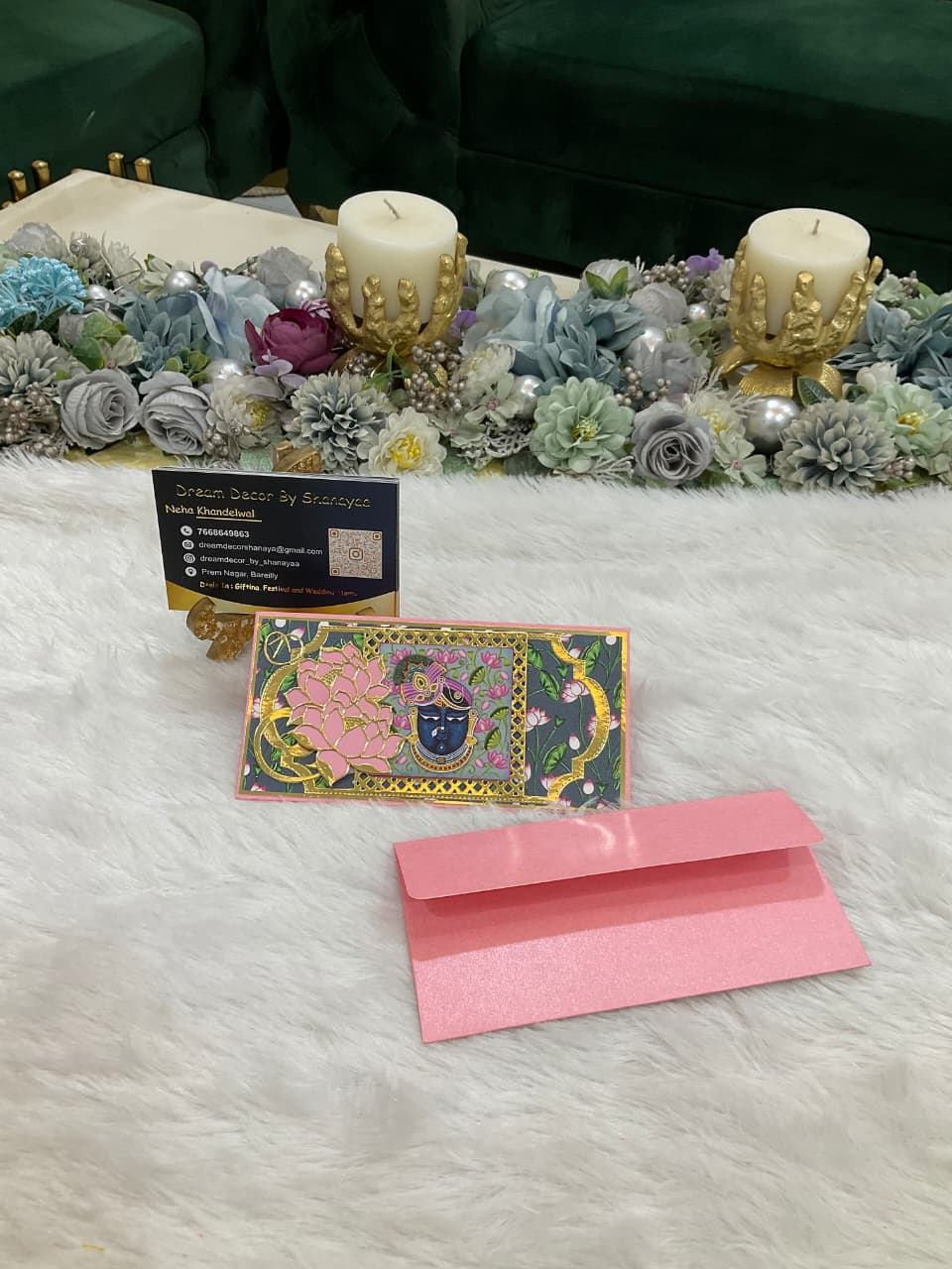 Premium Designer Shrinathji Lotus Envelope (Set of 10)