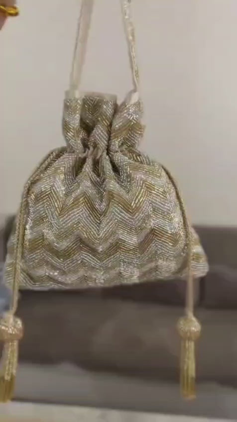 Here are some clean and premium description options you can use: