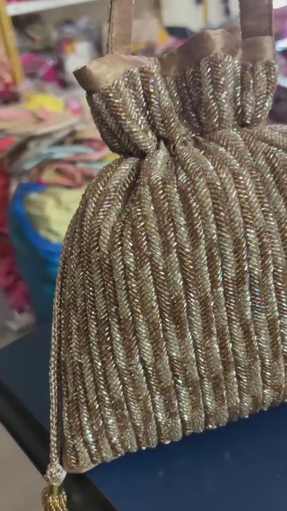 DP112 - Antique Katdana Potli