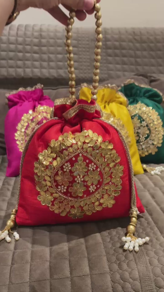 ✨ Beautiful Gotta Giveaway Potlis